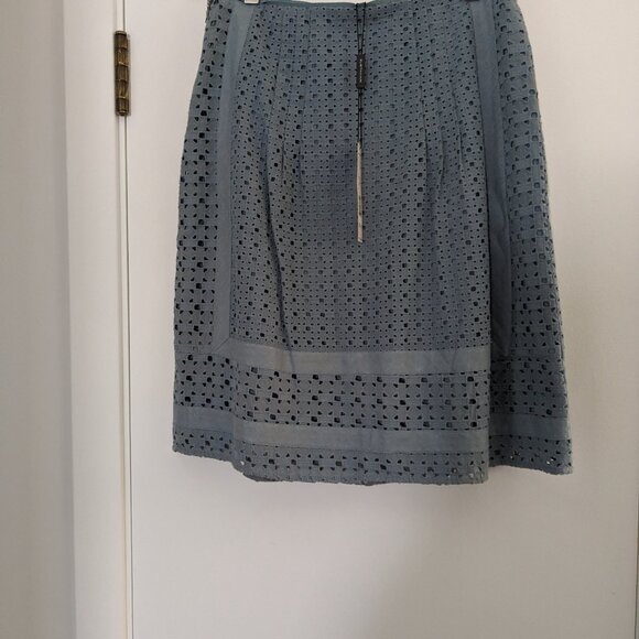 Elie Tahari Blue Eyelet Skirt - Picture 6 of 6